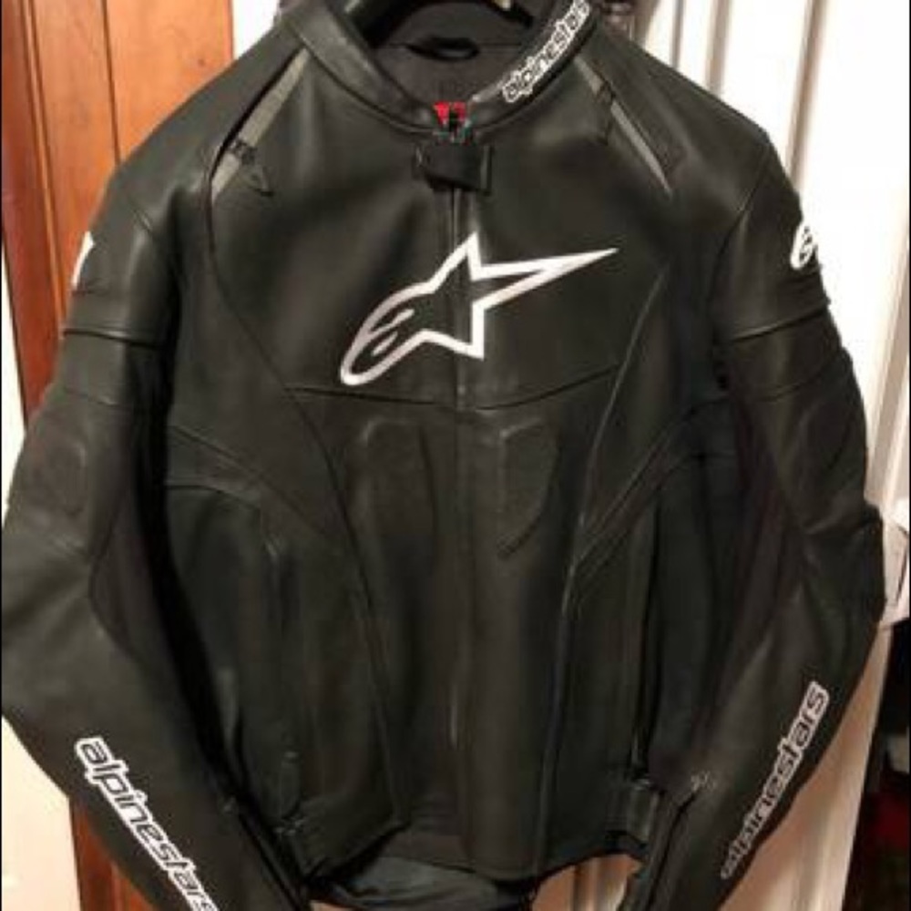 Alpine stars GP Plus R leather motorcycle jacket